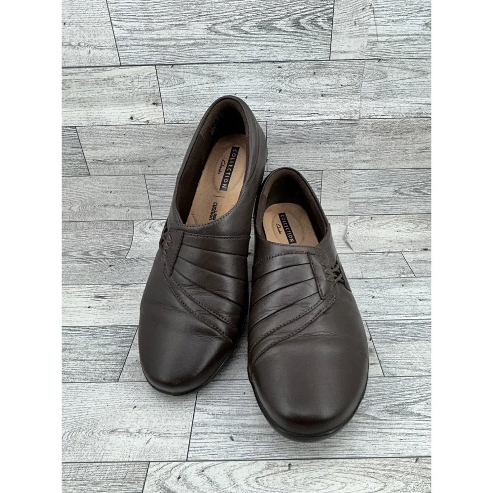 Clarks Collection‎ Cushion Soft Dark Brown Leather Ruched Loafers Women Sz 7.5M